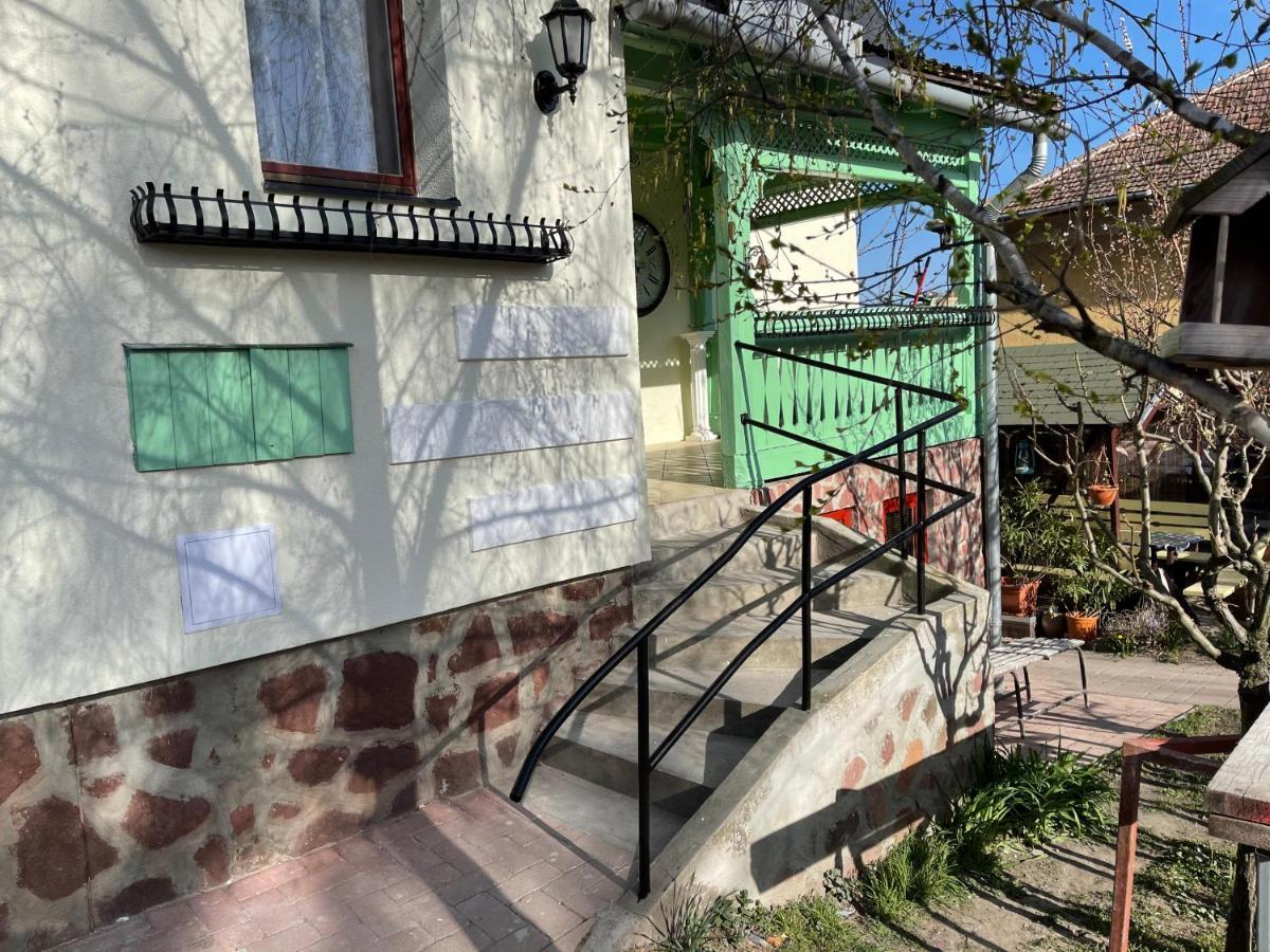 Tamas Apartman Balatonfoeldvar Sziveben- Egesz Evben Nyitva! المظهر الخارجي الصورة